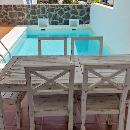 Papagayo Mirage