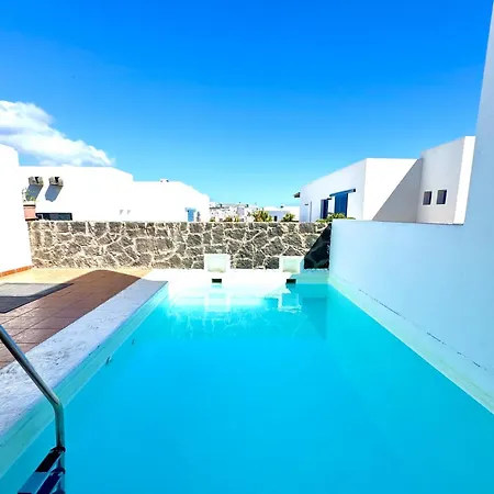 Papagayo Mirage Nyaraló *